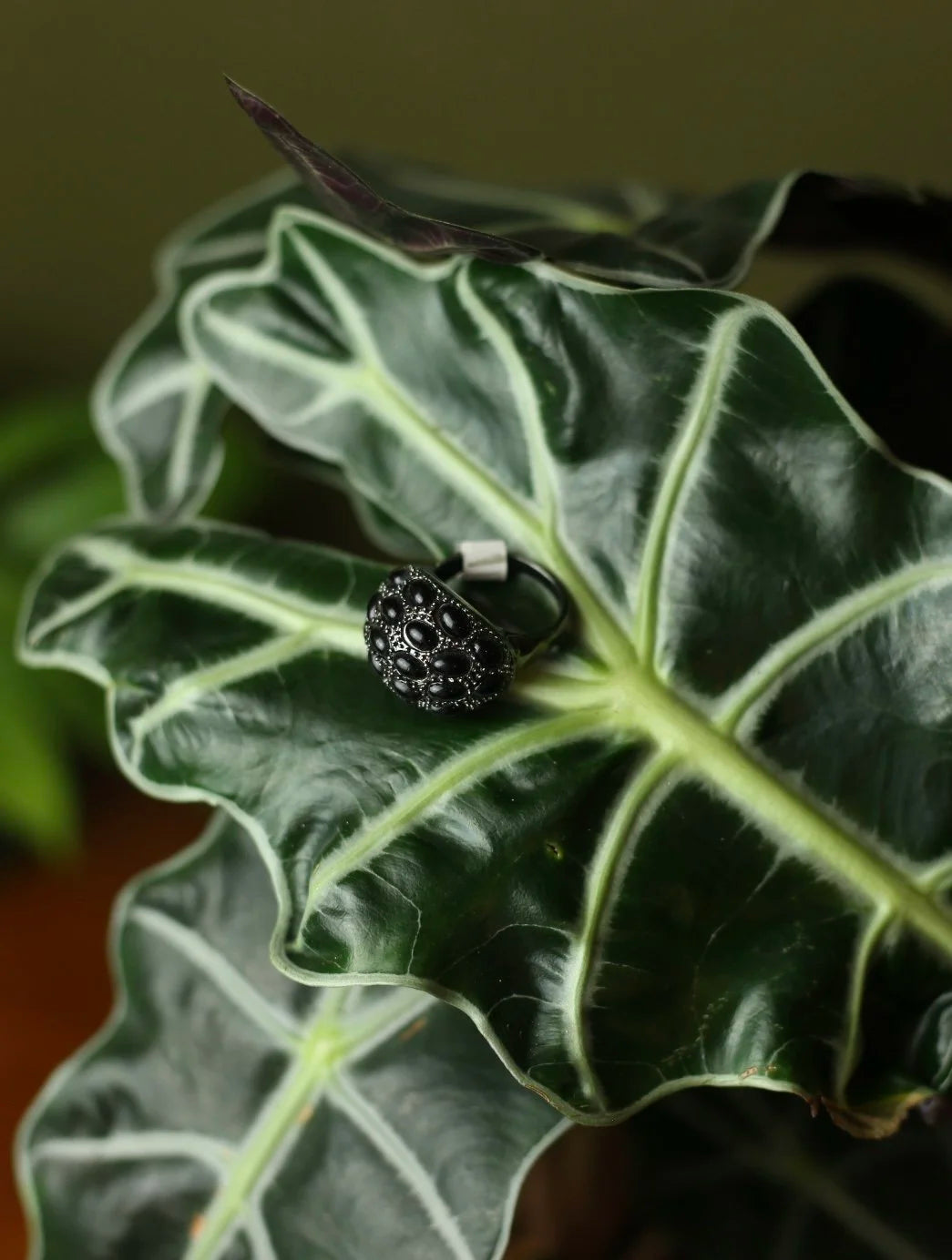 Black Gem Dome Ring - Size 10