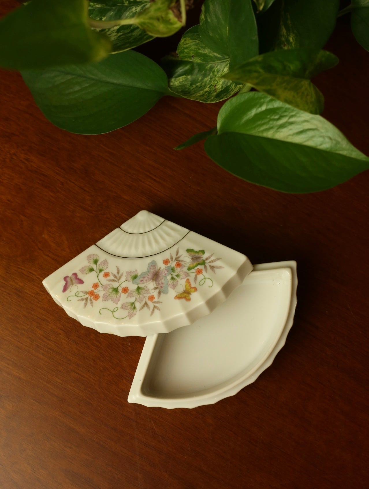 Avon Porcelain Butterfly Jewelry Box