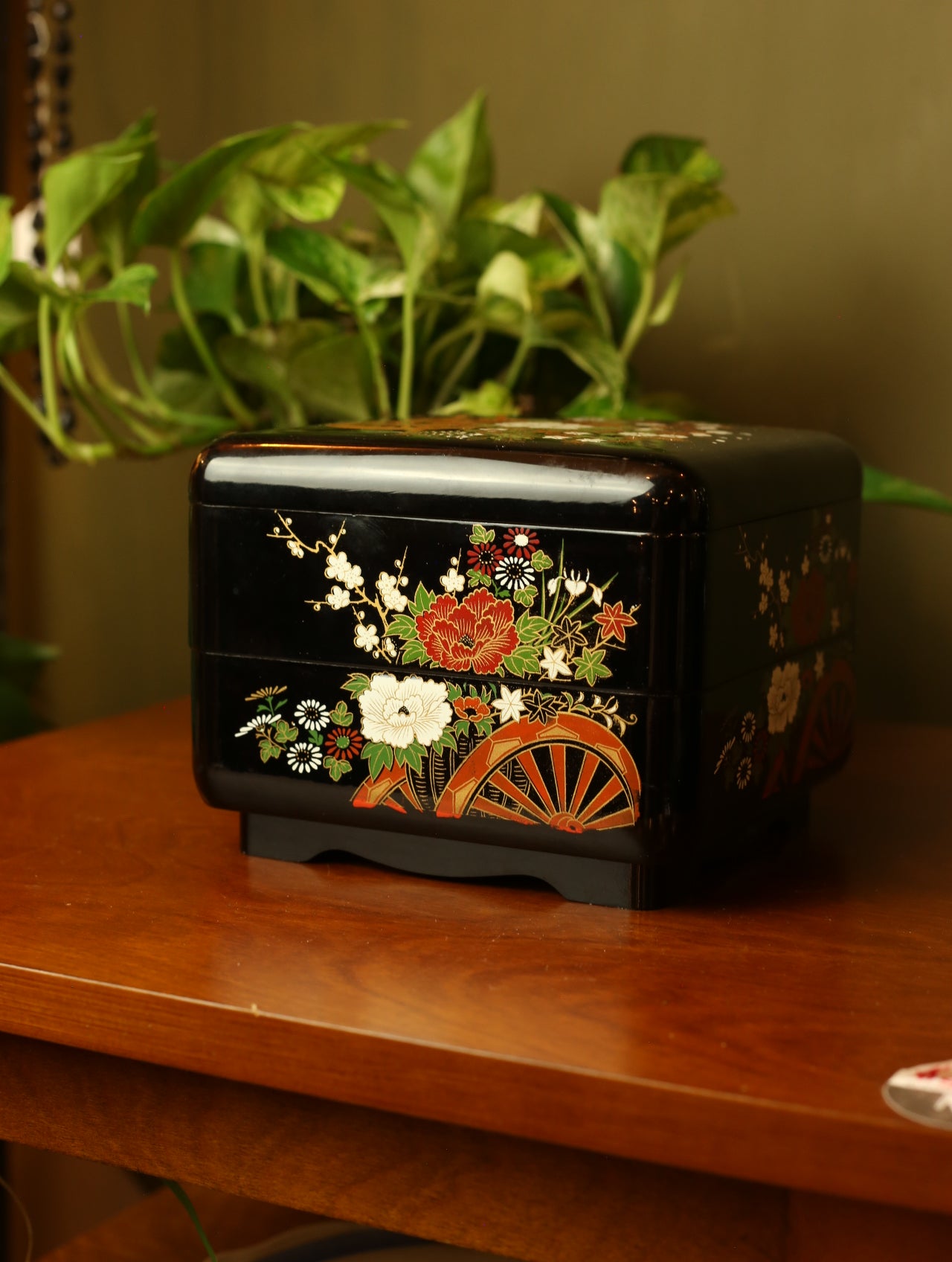 Japanese lacquer stackable jewelry box