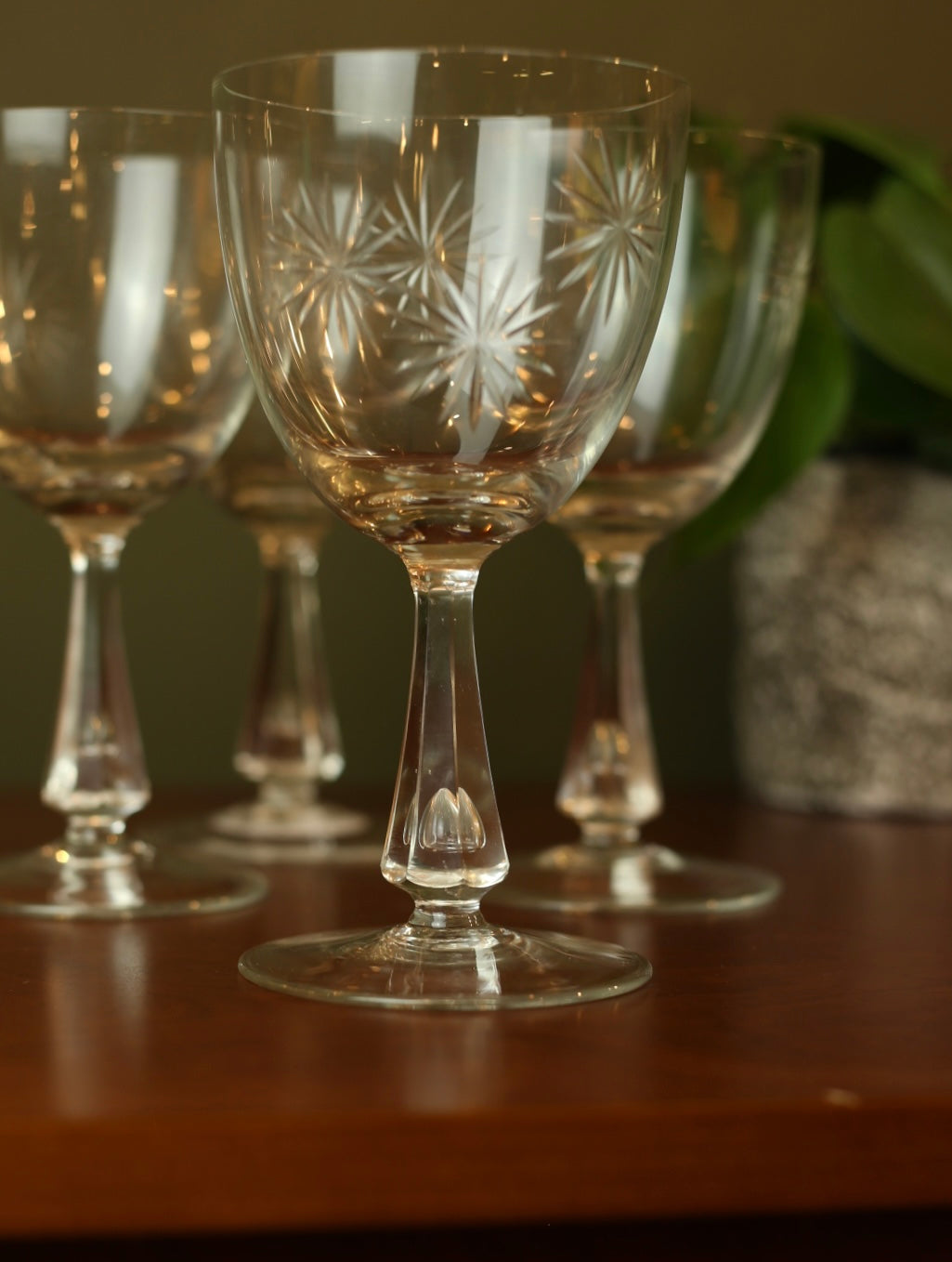 MCM Starburst Crystal Red Wine Glasses