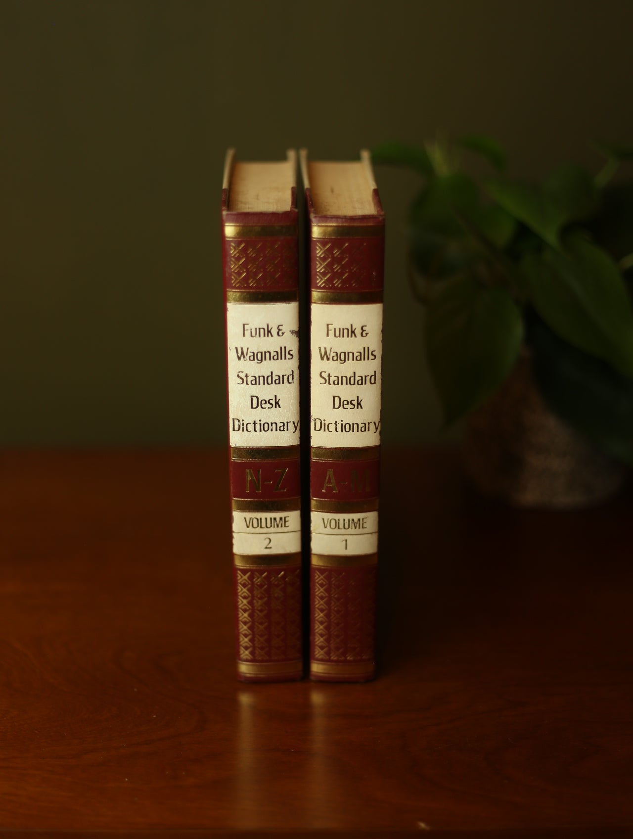 Funk & Wagnalls Standard Desk Dictionary Volume 1 & 2 1979