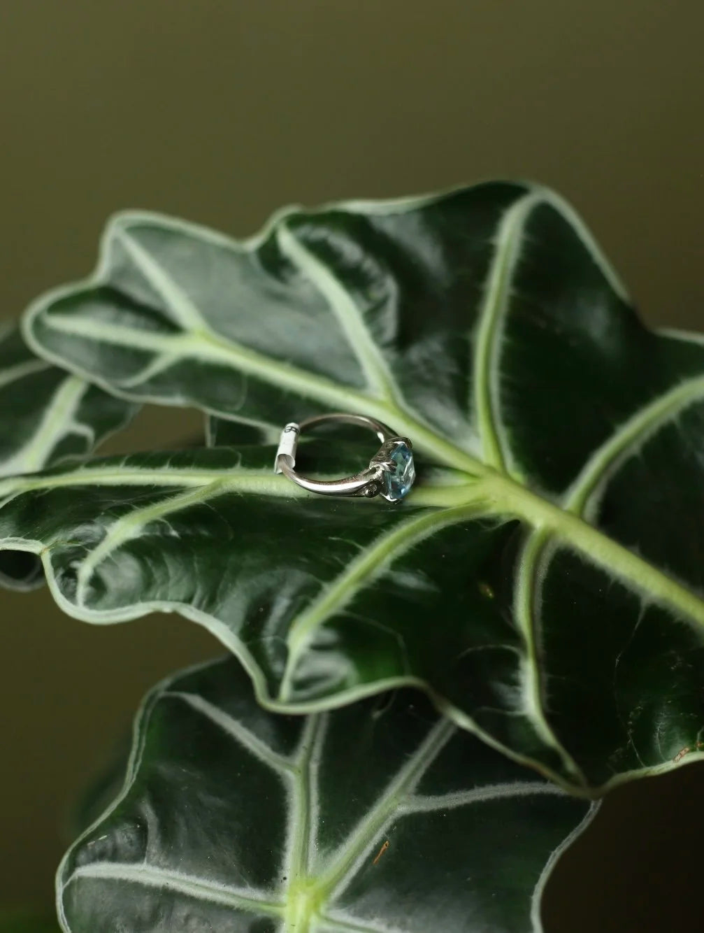 Aqua Gem Avon Silver Tone Ring - Size 8