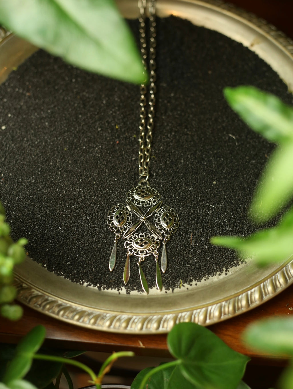 Mid Century Silver Tone Pendant Necklace