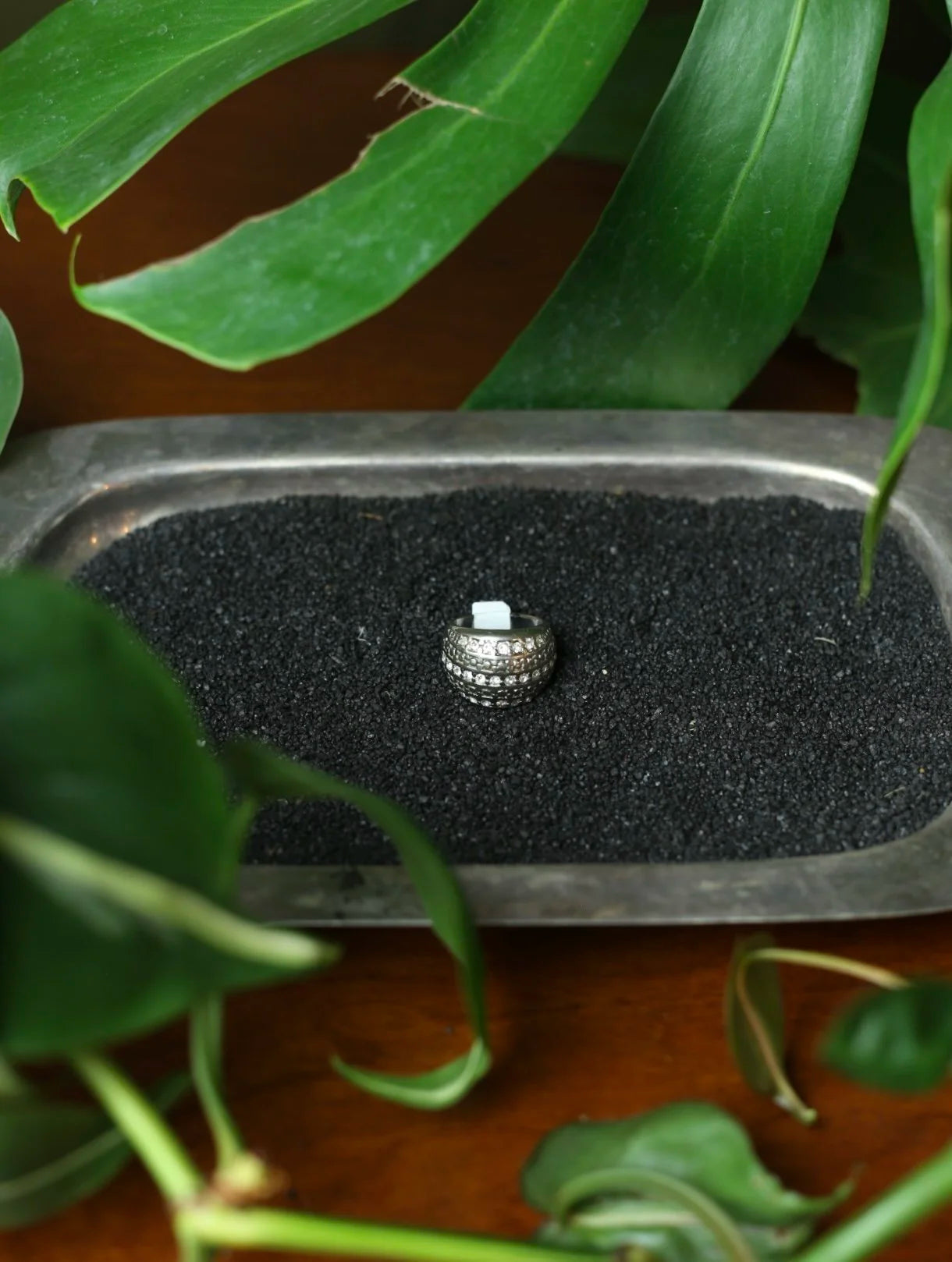 Silver Tone Rhinestone Dome Ring - Size 7.5