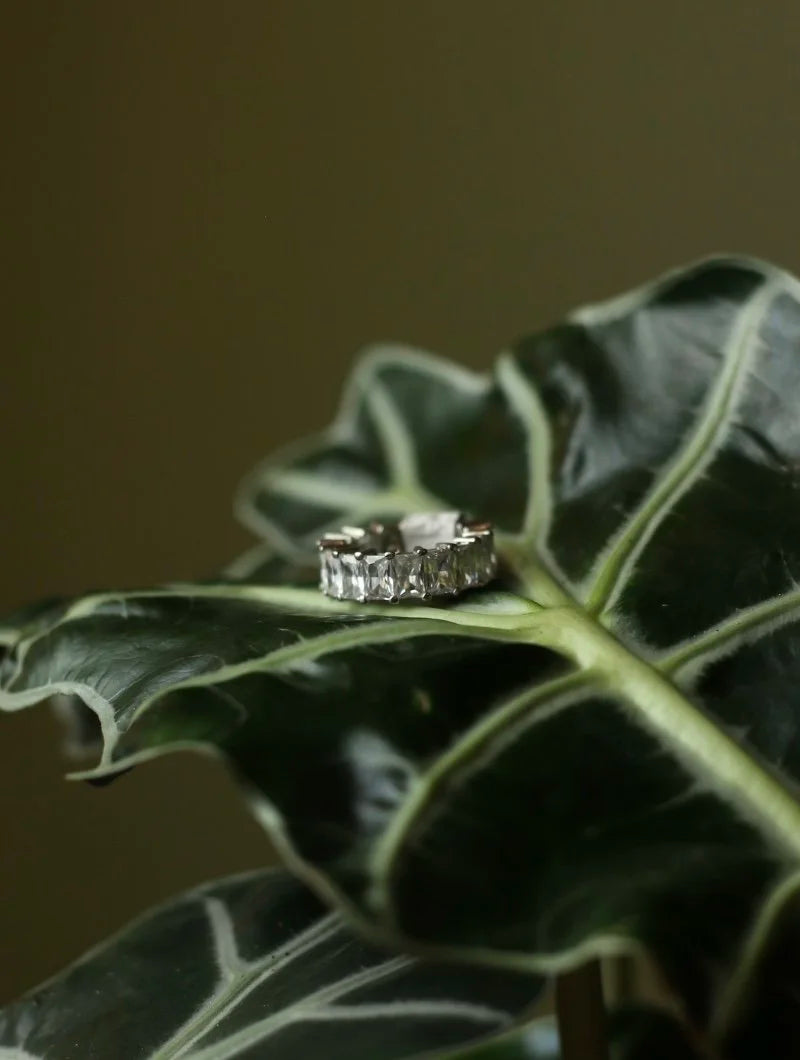 Silver Tone Baguette Band Ring - Size 6