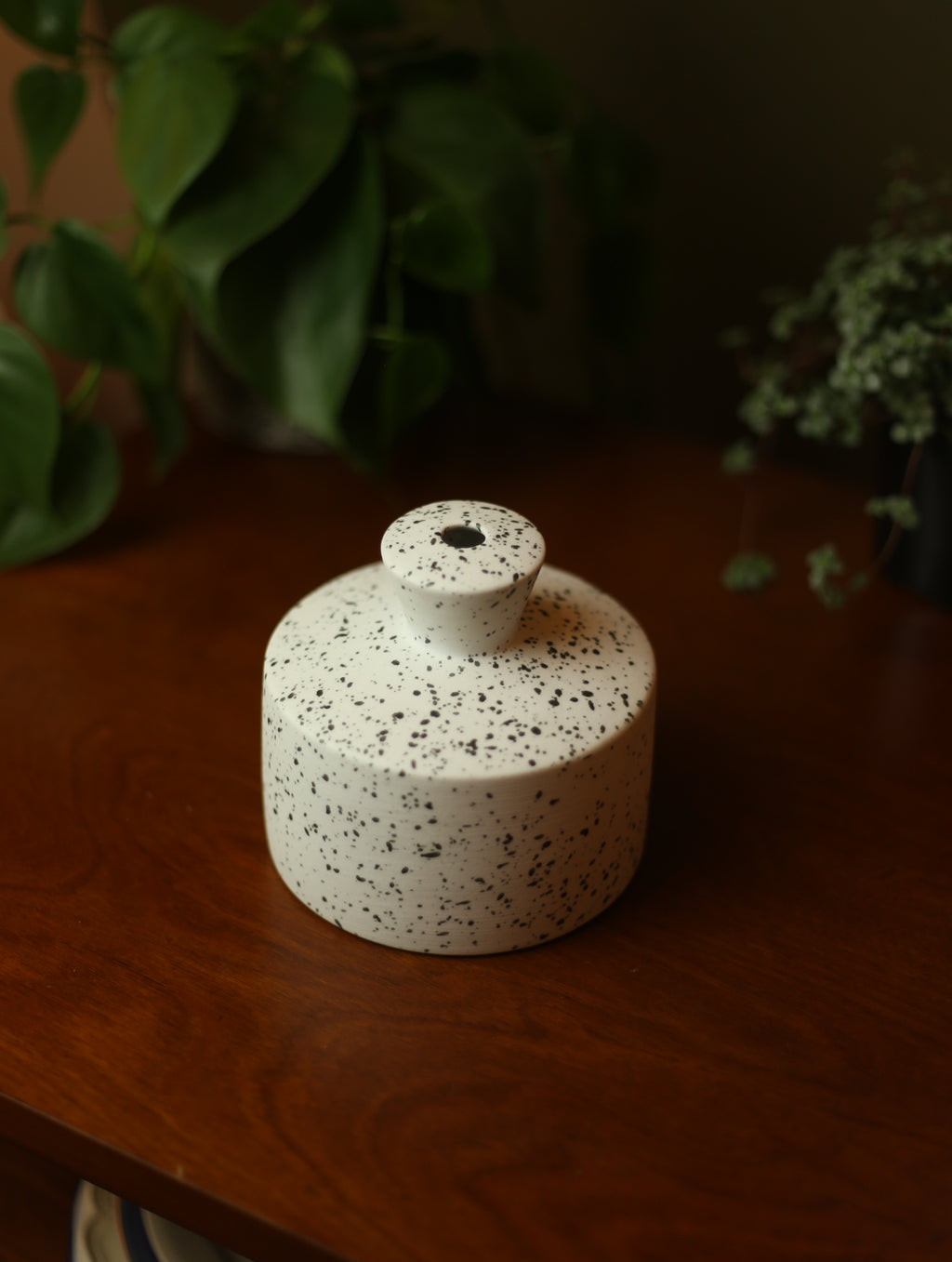 Speckled White Watering Bell