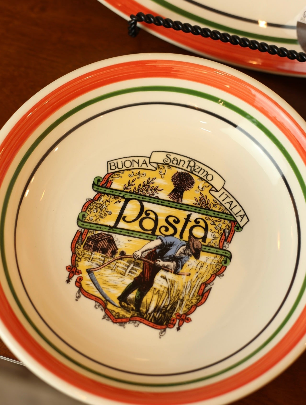 Vintage Himark Pasta Bowl Set