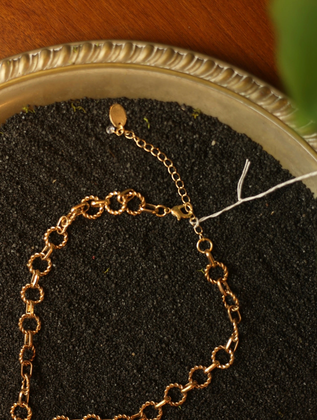 Pearlescent Heart Choker Necklace