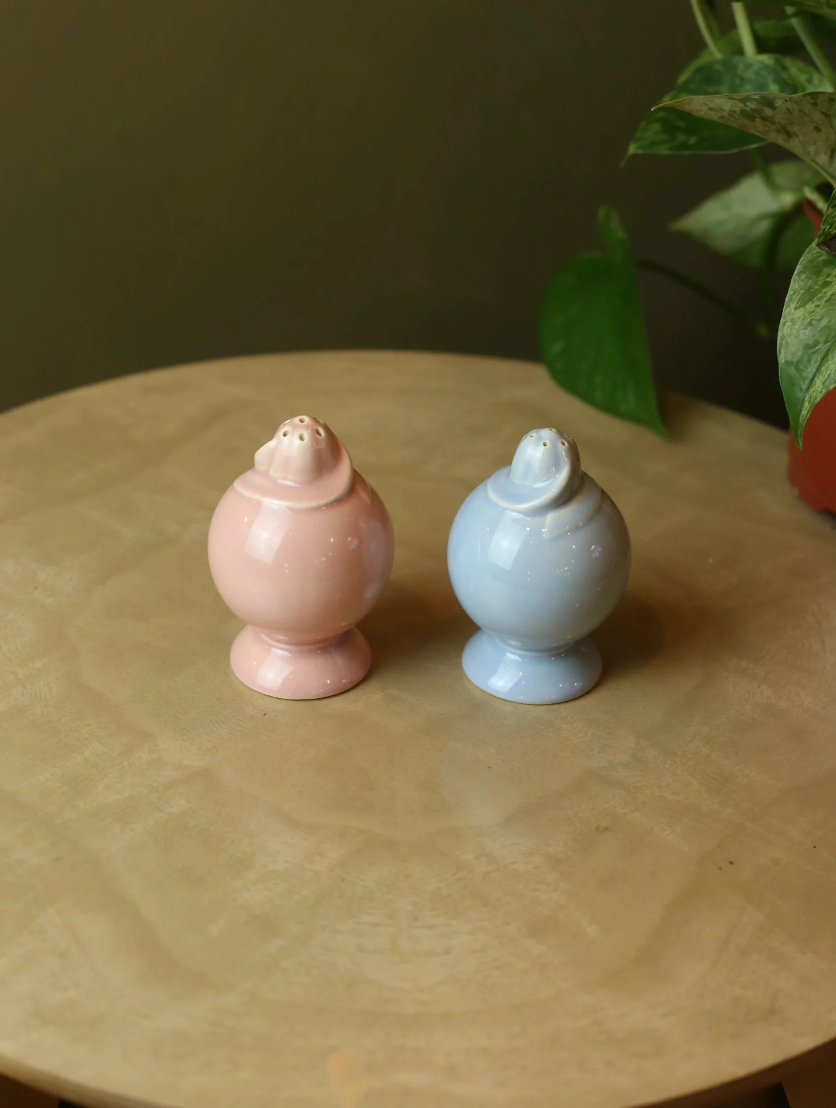 Art Deco Blue & Pink Salt & Pepper Shakers