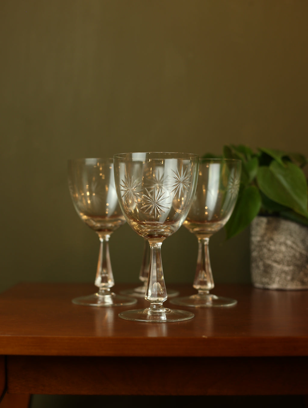 MCM Starburst Crystal Red Wine Glasses