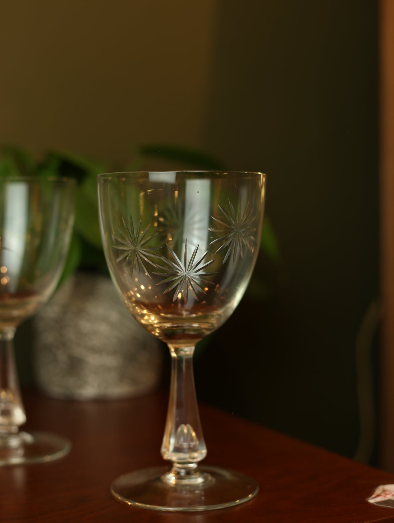 MCM Starburst Crystal Red Wine Glasses