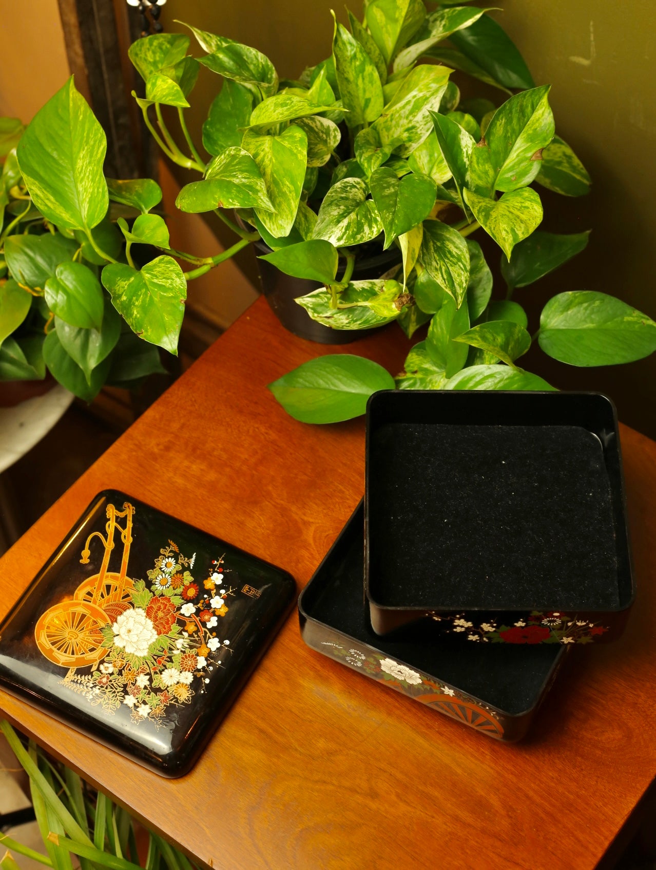 Japanese lacquer stackable jewelry box