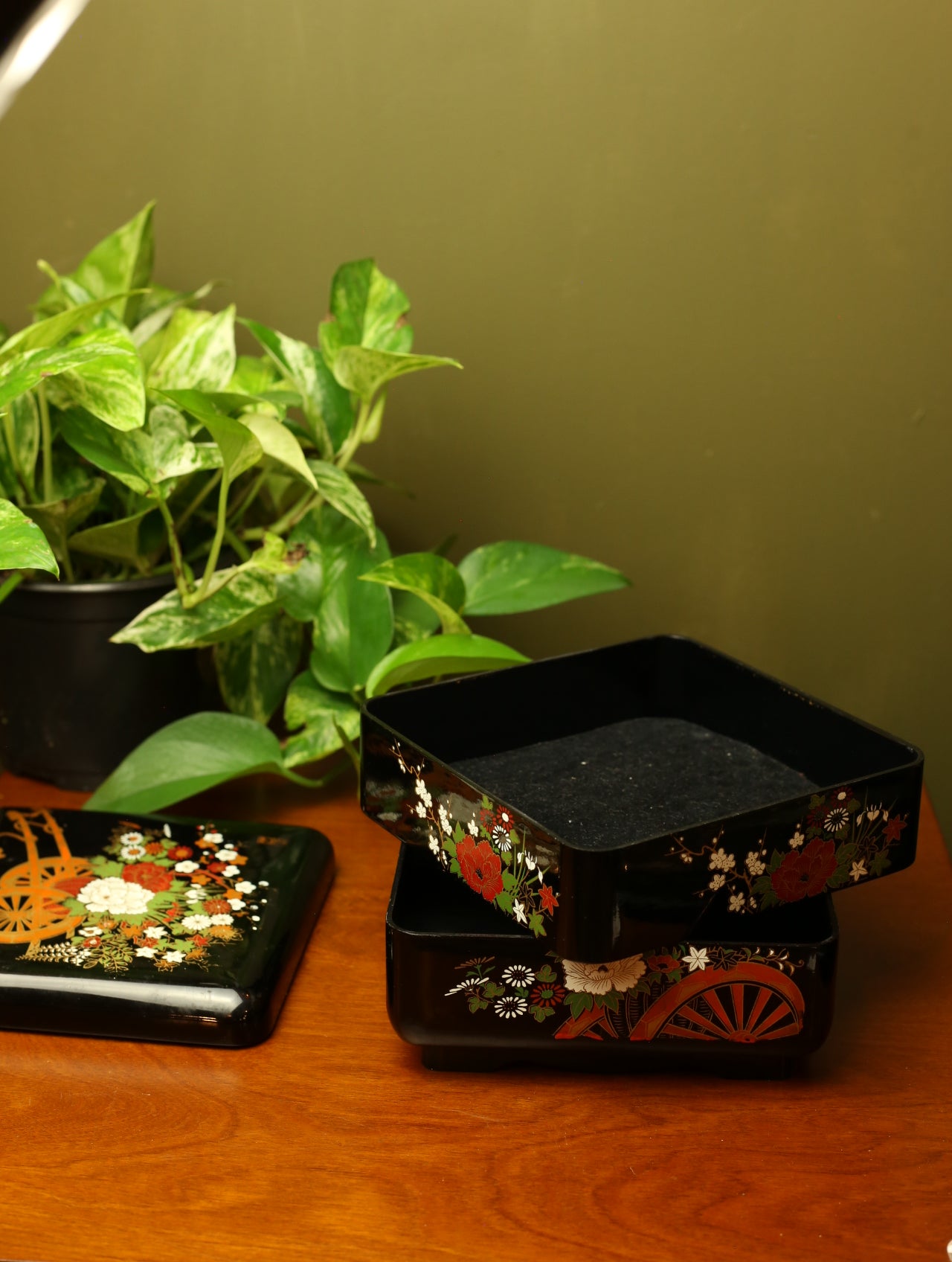 Japanese lacquer stackable jewelry box