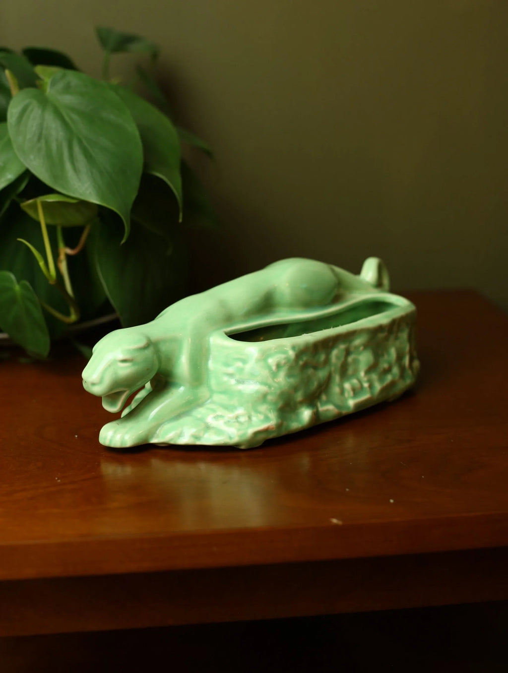 Jade Green Panther Plant/Vase