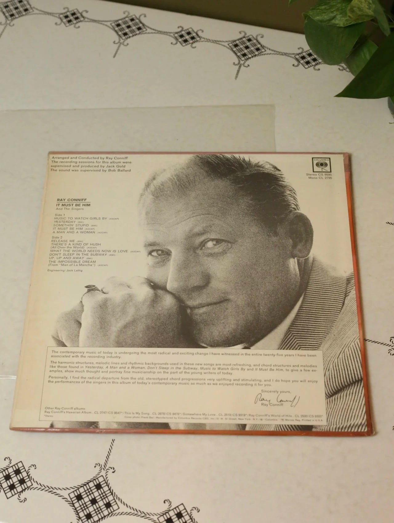 Ray Conniff And The Singers – It Must Be Him