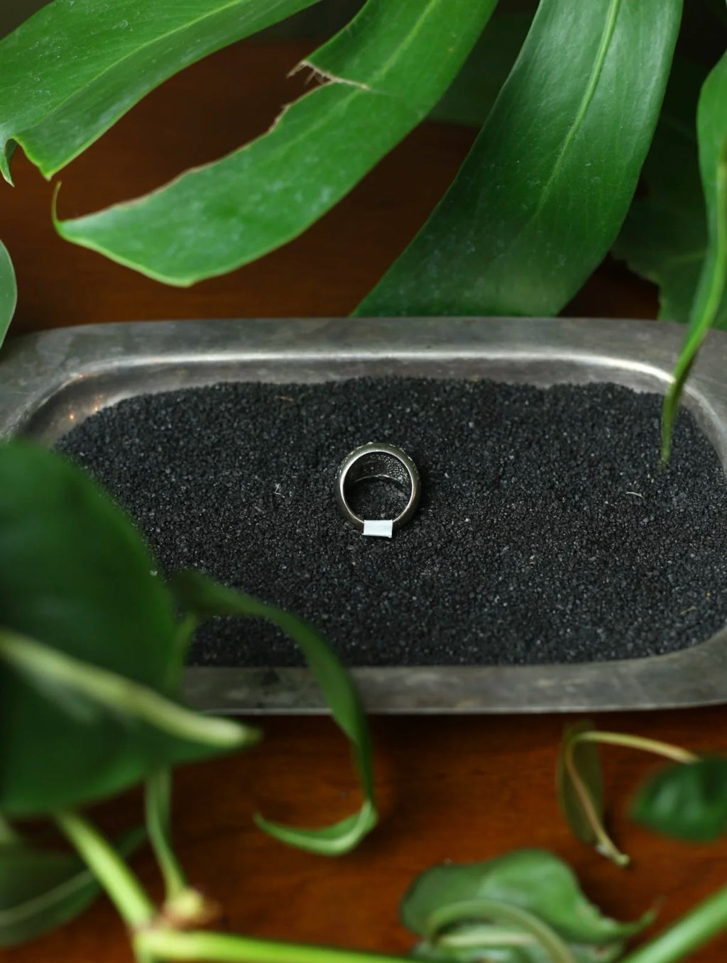 Silver Tone Rhinestone Dome Ring - Size 7.5