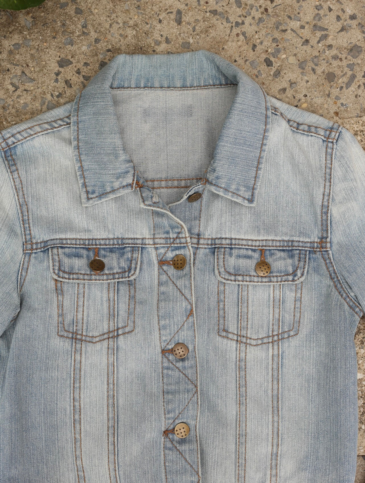 Light Wash Women's Denim Jacket
