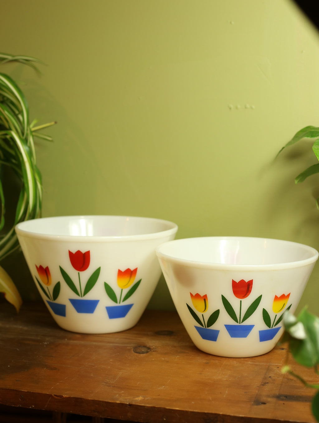 Fire King Tulip Bowl Set